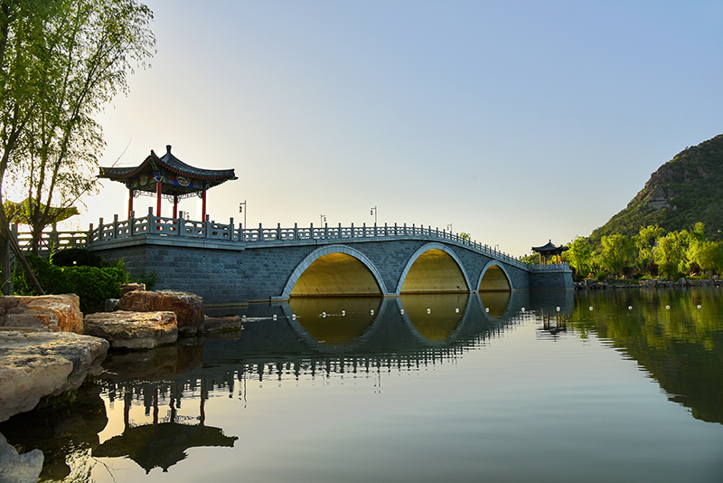 濟(jì)南華山洼濕地公園崇正橋、煙雨橋